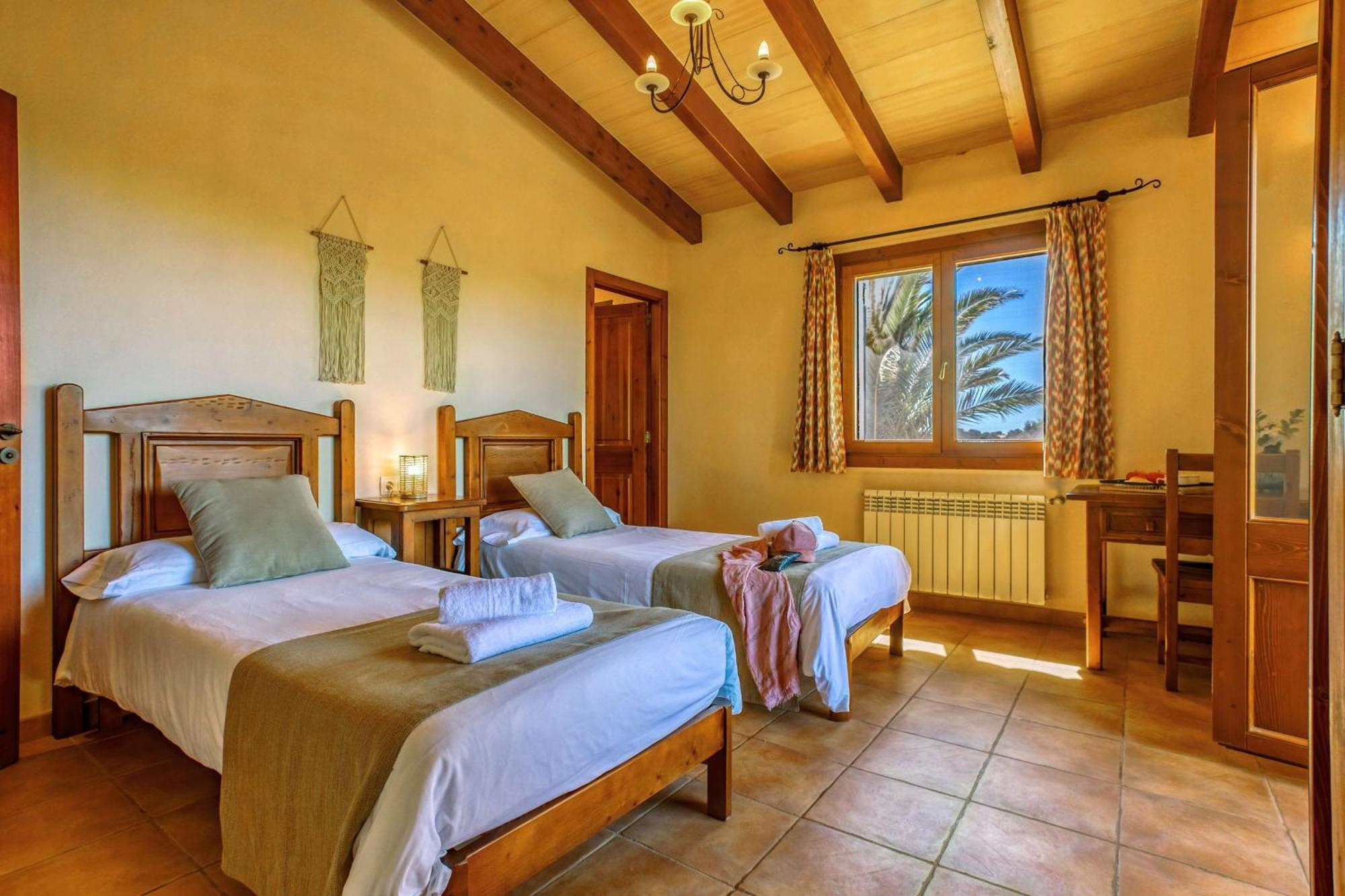 Rustica Talaia Vella Mit Pool Und Wifi Landhaus